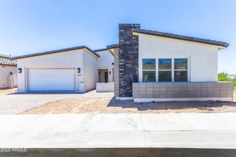 7577 Evans Dr, Peoria, AZ 85381