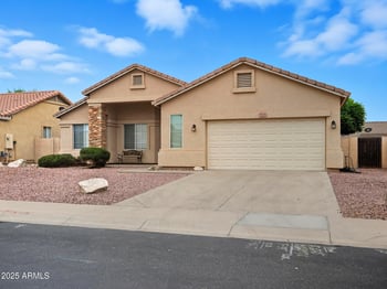7577 State Ave, Glendale, AZ 85303