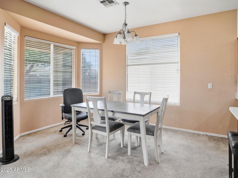 7577 State Ave, Glendale, AZ 85303
