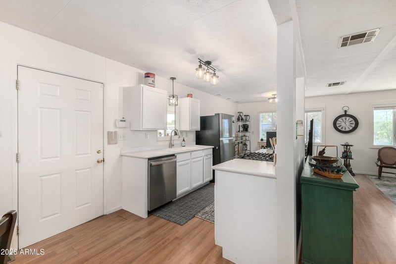 758 87th Way, Mesa, AZ 85208