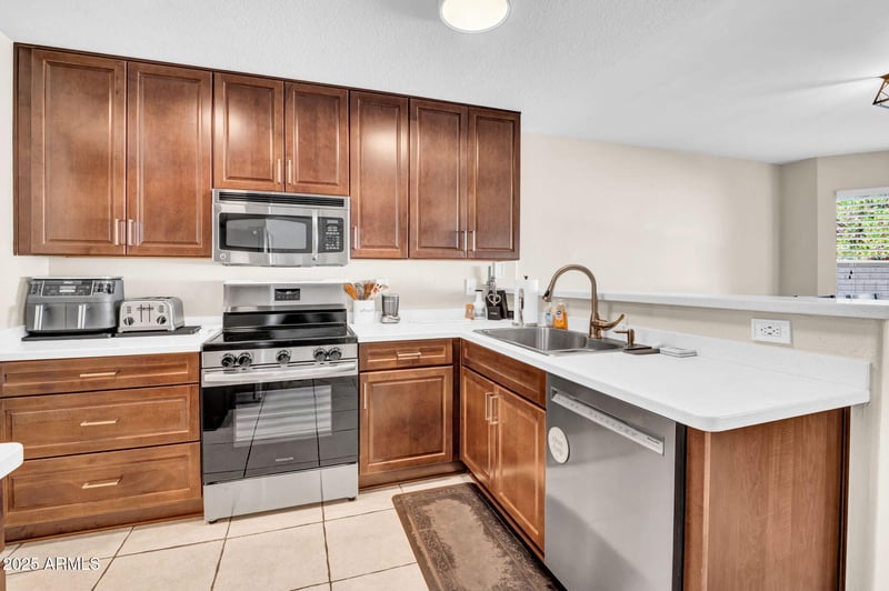 758 Sack Dr, Phoenix, AZ 85024