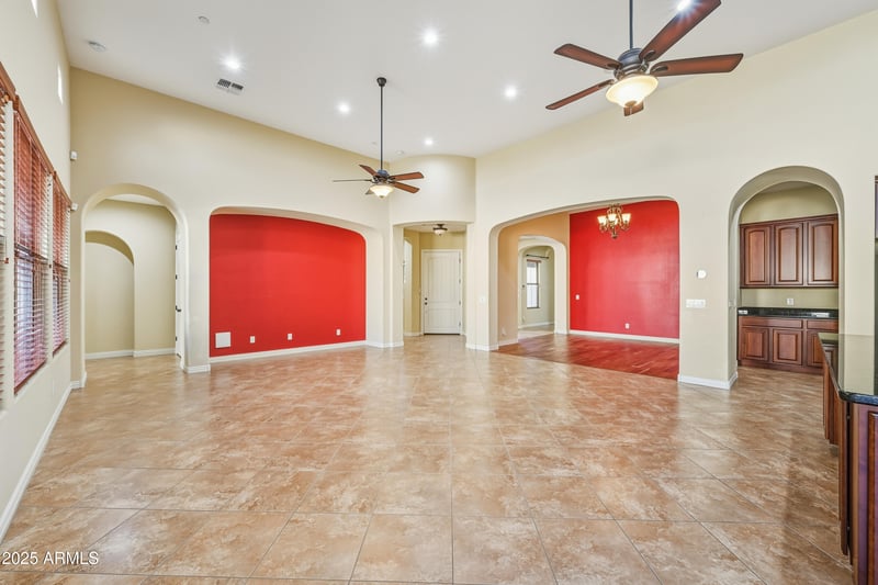 758 Sunburst Ln, Tempe, AZ 85284