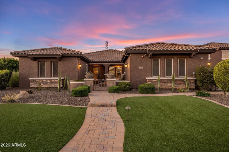 7580 W Questa Dr, Peoria, AZ 85383