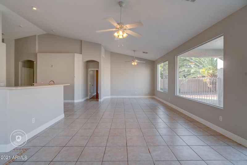 7582 W State Ave, Glendale, AZ 85303
