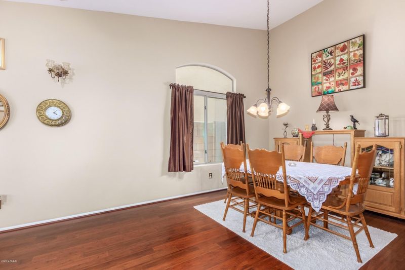 7583 W Bloomfield Rd, Peoria, AZ 85381