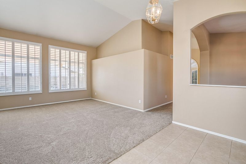 7583 W San Juan Ave, Glendale, AZ 85303