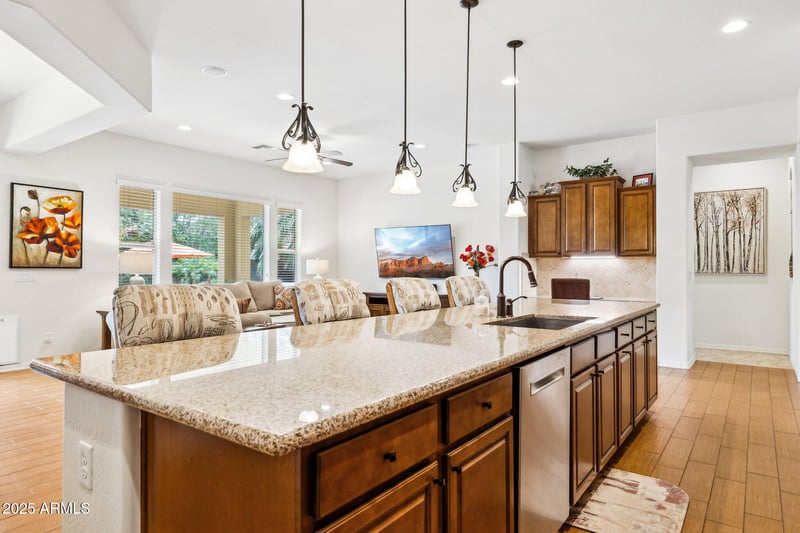 7587 Quail Ave, Glendale, AZ 85308