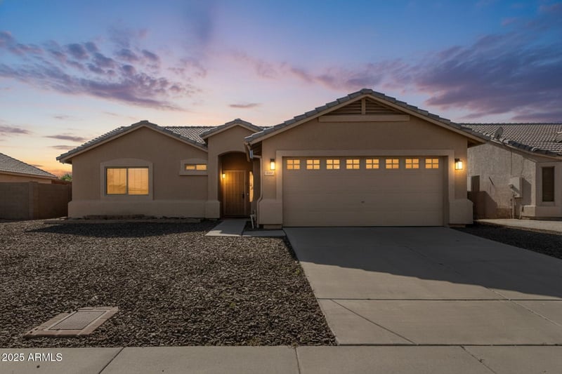 7587 Vermont Ave, Glendale, AZ 85303