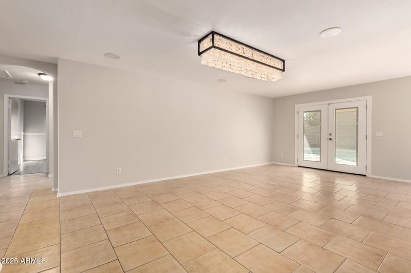 7587 Vermont Ave, Glendale, AZ 85303