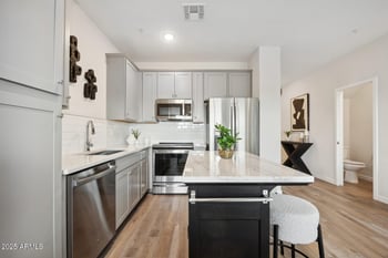7588 Darrow St, Laveen, AZ 85339