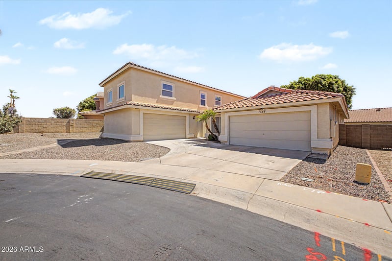 7588 W Kerry Ln, Glendale, AZ 85308