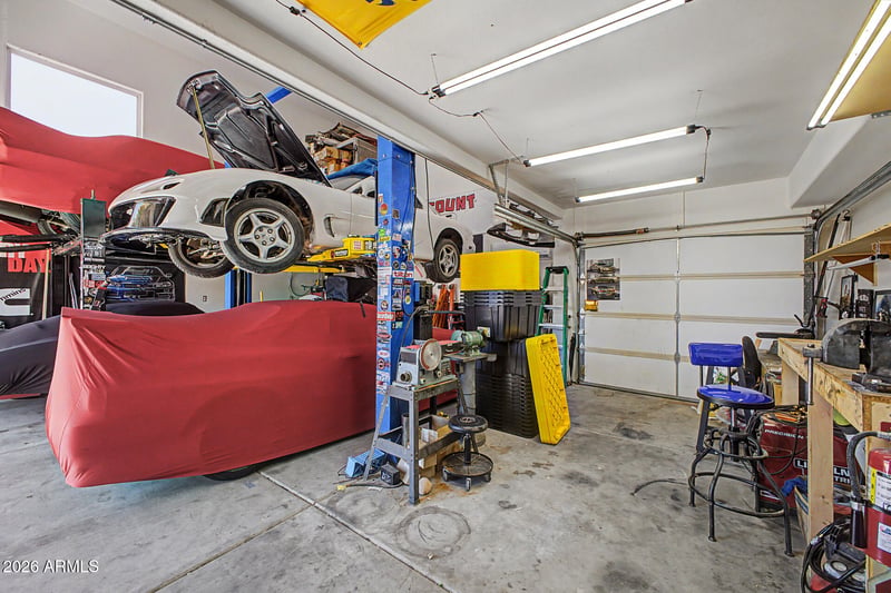 7588 W Kerry Ln, Glendale, AZ 85308