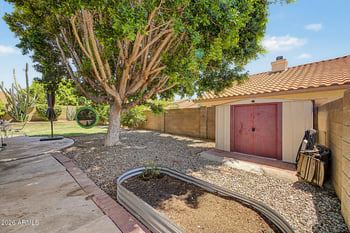 7588 Kerry Ln, Glendale, AZ 85308