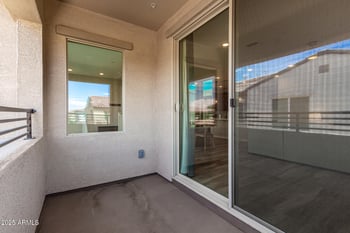 759 Lark St #202, Gilbert, AZ 85297