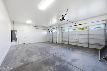 7594 85th Dr, Glendale, AZ 85305