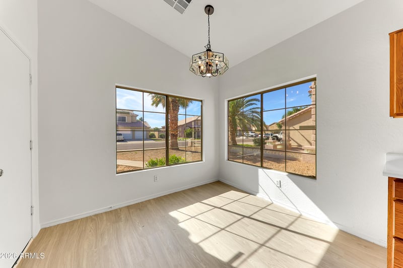 7594 Citrus Way, Glendale, AZ 85303