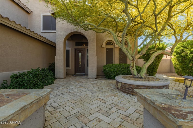7596 N 87th Dr, Glendale, AZ 85305