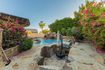 7596 87th Dr, Glendale, AZ 85305