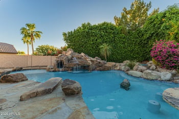 7596 87th Dr, Glendale, AZ 85305
