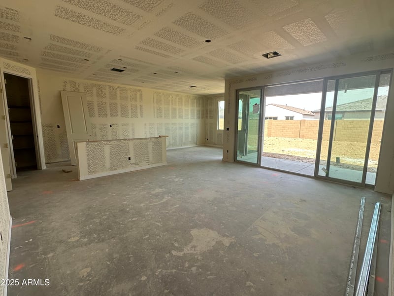 7596 Saddlehorn Rd, Peoria, AZ 85383