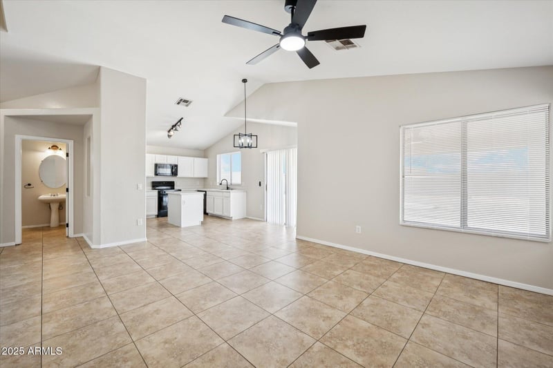 7599 Krall St, Glendale, AZ 85303