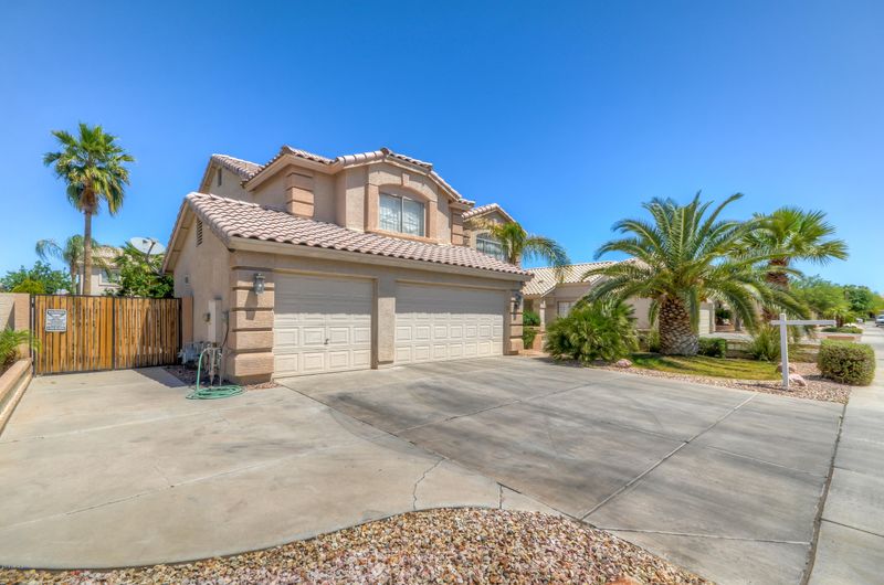 7600 W Citrus Way, Glendale, AZ 85303