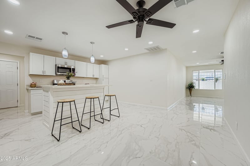 7601 40th Dr, Phoenix, AZ 85051