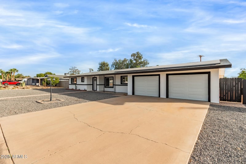 7601 Albany St, Mesa, AZ 85207