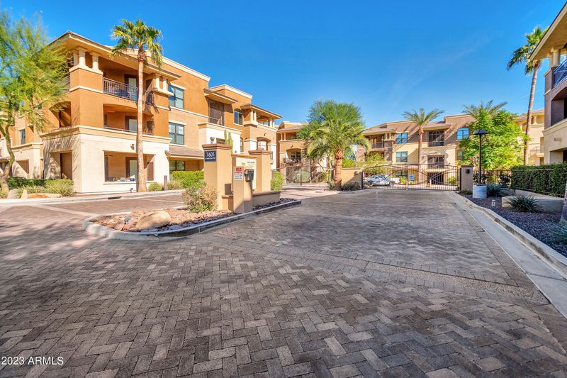 7601 E Indian Bend Rd #3006, Scottsdale, AZ 85250