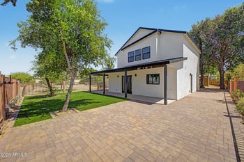 7601 59th Ln, Glendale, AZ 85301