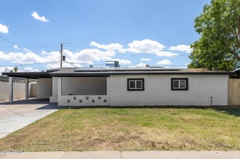 7601 Sheila Ln, Phoenix, AZ 85033