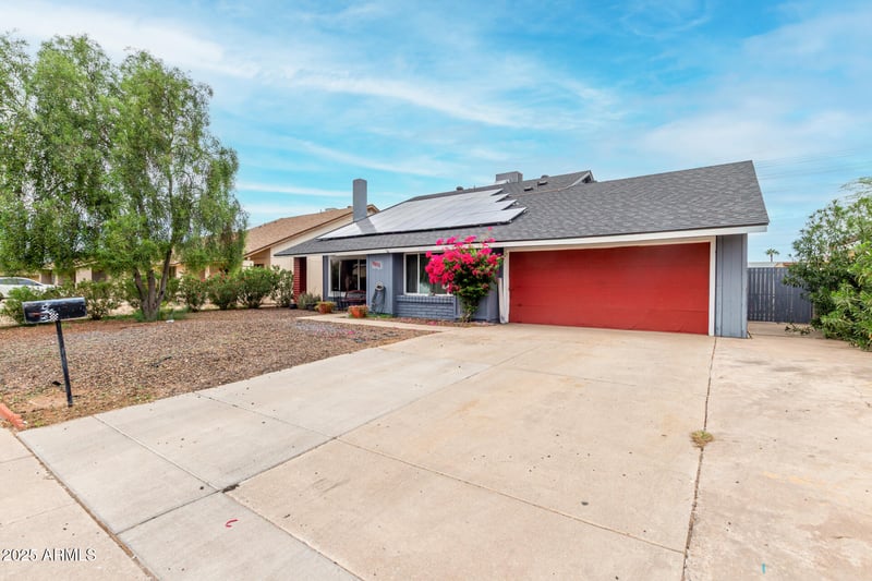 7602 College Dr, Phoenix, AZ 85033