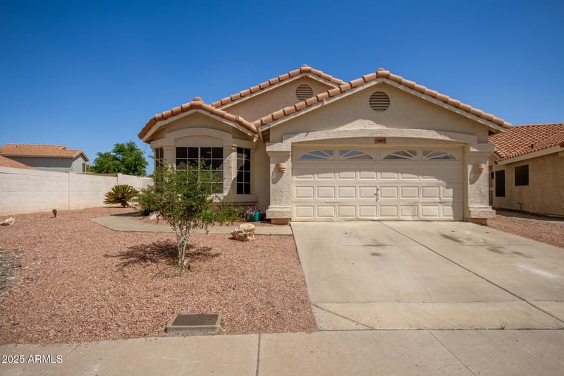 7603 Oraibi Dr, Glendale, AZ 85308