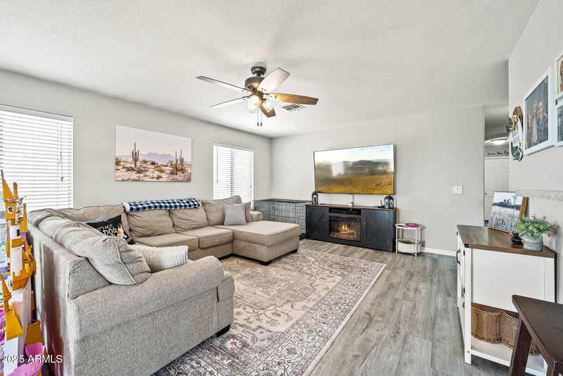 7605 Des Moines Cir, Mesa, AZ 85207