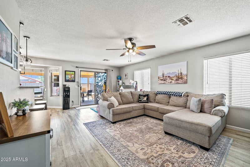 7605 Des Moines Cir, Mesa, AZ 85207