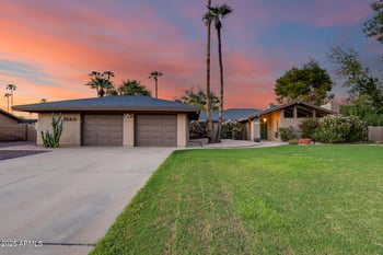 7606 Wagoner Rd, Glendale, AZ 85308