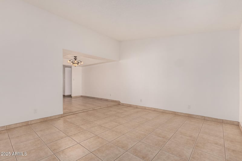 7607 107th Dr, Glendale, AZ 85307