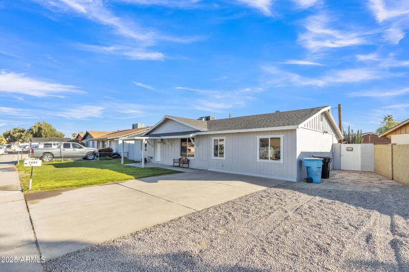 7607 42nd Ln, Phoenix, AZ 85051