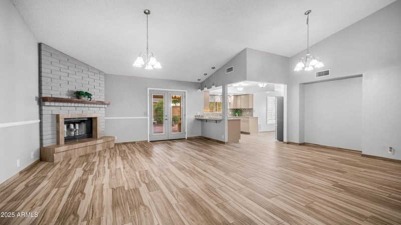 7608 Dahlia Dr, Peoria, AZ 85381