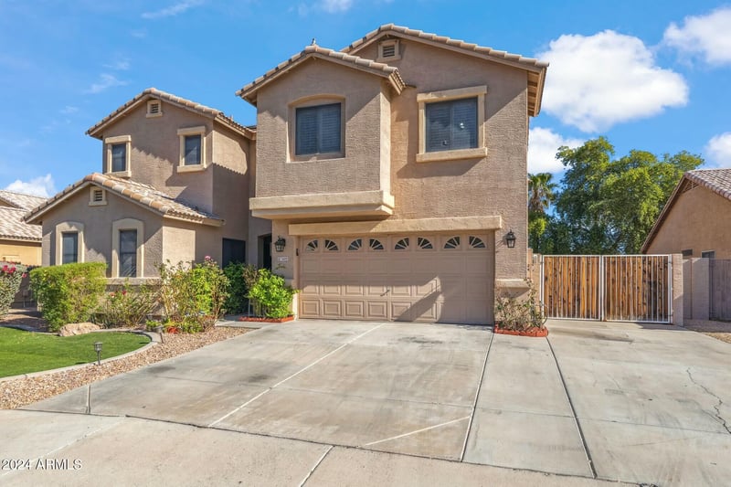 7609 51st Dr, Glendale, AZ 85301