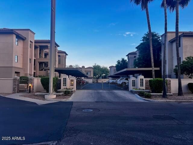 7609 E Indian Bend Rd #1012, Scottsdale, AZ 85250