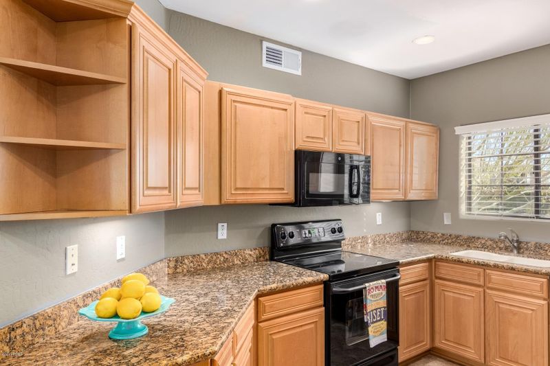 7609 E Indian Bend Rd #2001, Scottsdale, AZ 85250