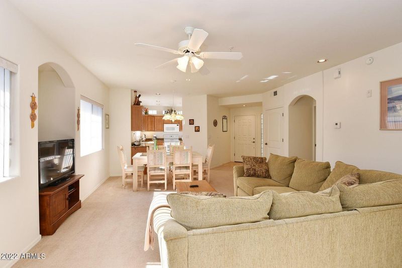 7609 E Indian Bend Rd #2016, Scottsdale, AZ 85250
