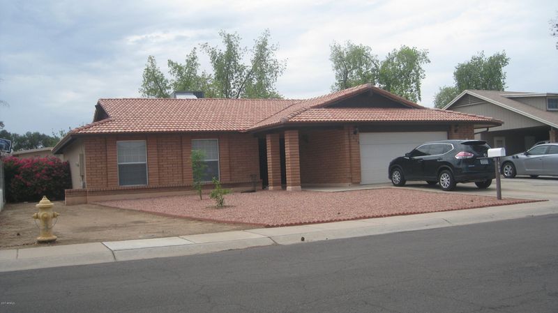 7609 W Avalon Dr, Phoenix, AZ 85033
