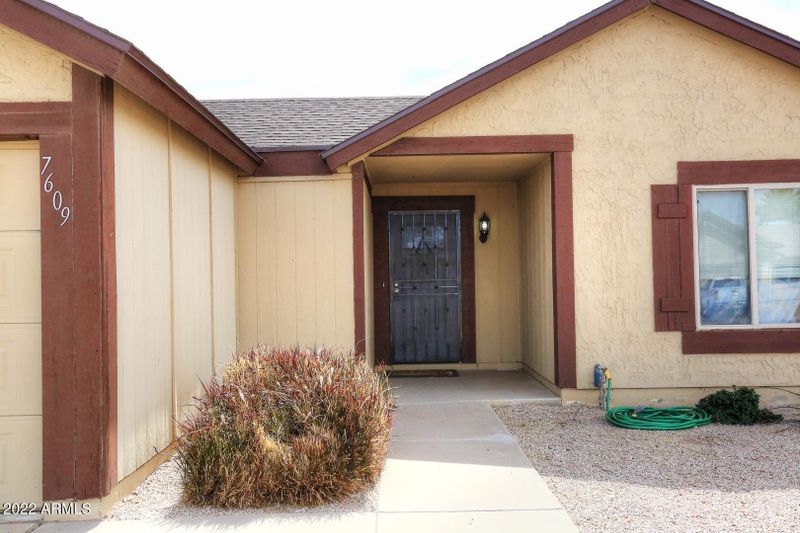 7609 W Hazelwood St, Phoenix, AZ 85033
