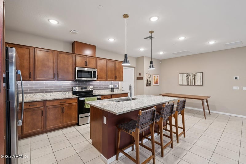 761 Furness Dr #101, Gilbert, AZ 85297