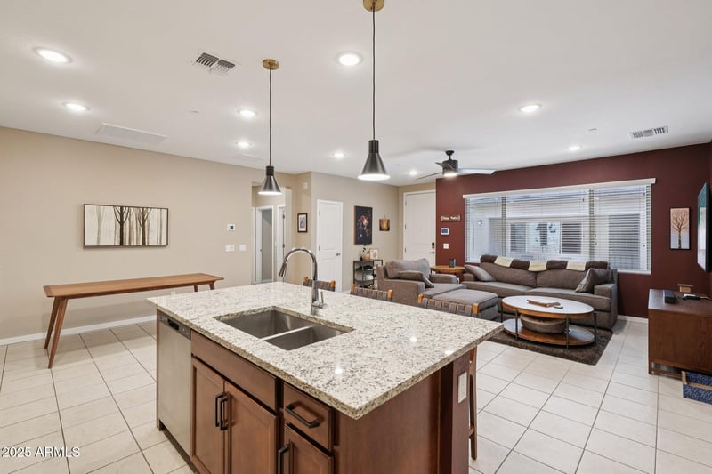 761 Furness Dr #101, Gilbert, AZ 85297