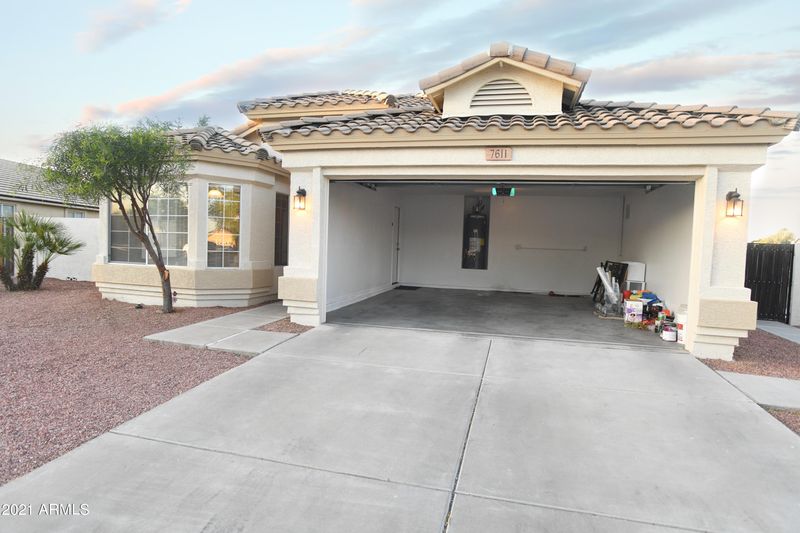 7611 W Nicolet Ave, Glendale, AZ 85303