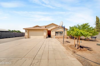 7612 N 81st Ln, Glendale, AZ 85303