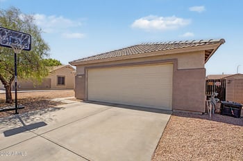 7613 Dover St, Mesa, AZ 85207